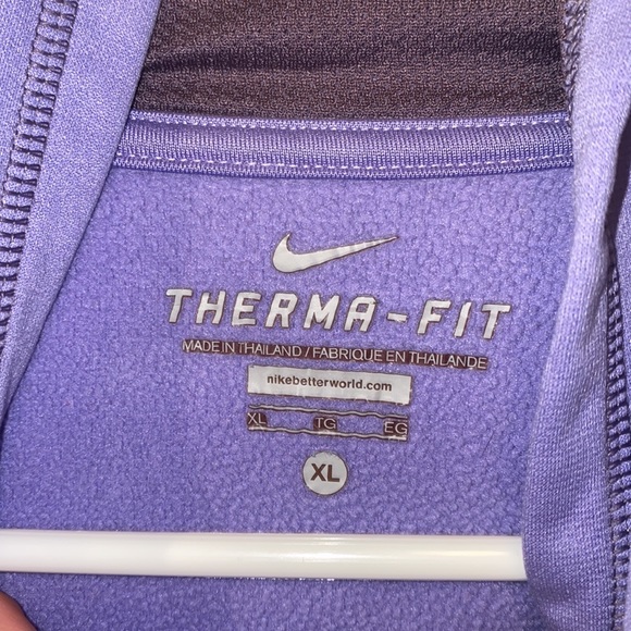Nike dry fit hoodie. Lilac purple, pink swish. Size XL. Somewhat worn. - Picture 4 of 6